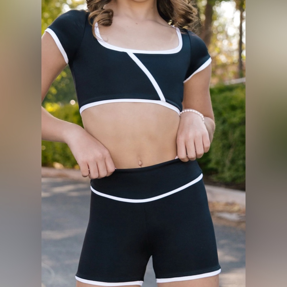 Tiger Friday Cornelia Crop Top (Size CXL) and Horizon Shorties (Size CL)
